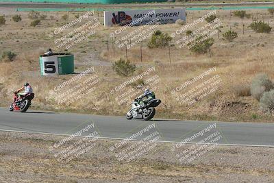 media/Apr-20-2025-AHRMA (Sun) [[393a79c373]]/Race/Group 11 early race/Turn 4b/